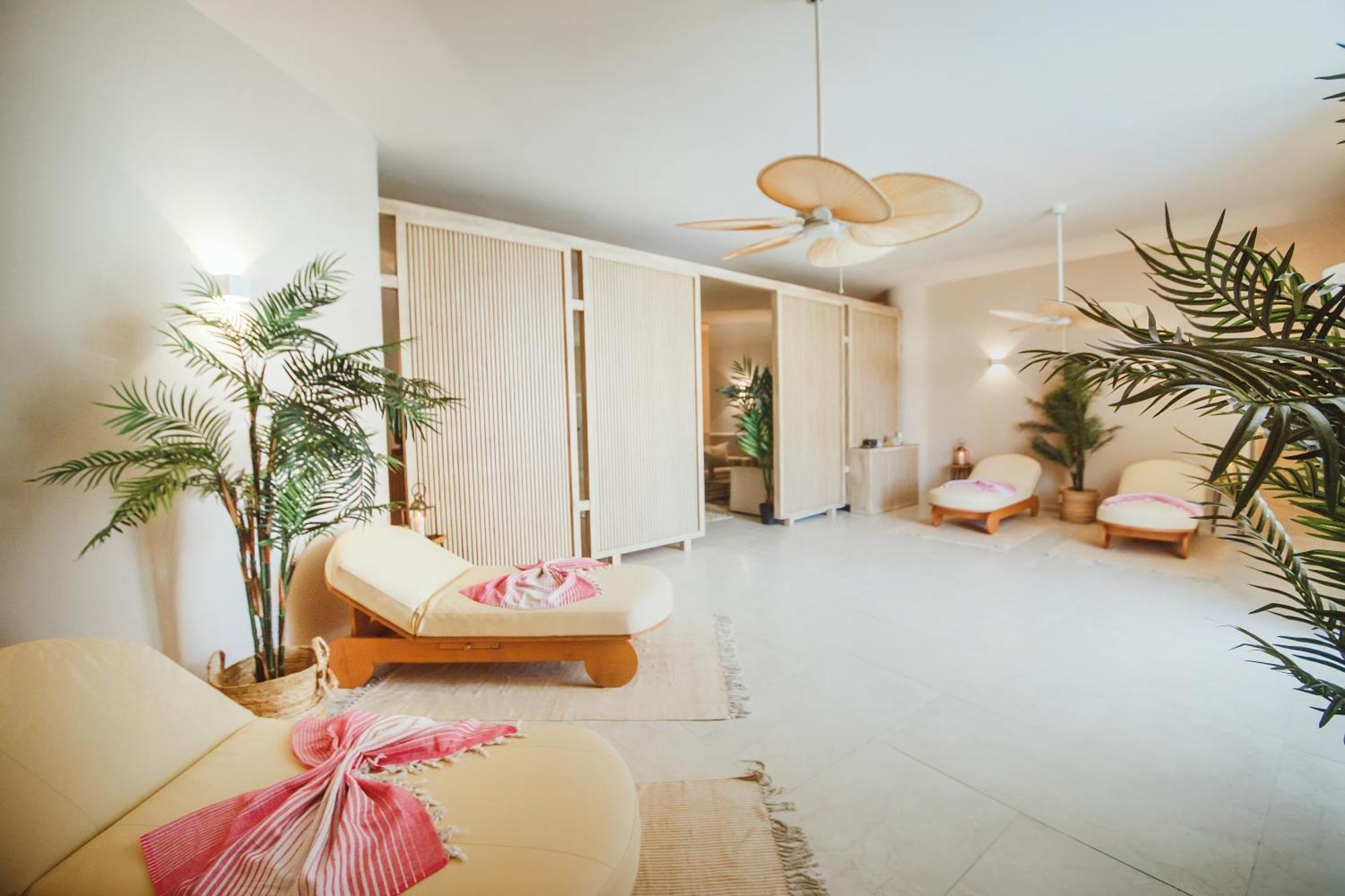 Stunning 2 Bedroom Holiday Home In 5-Star Resort Trikomo Экстерьер фото
